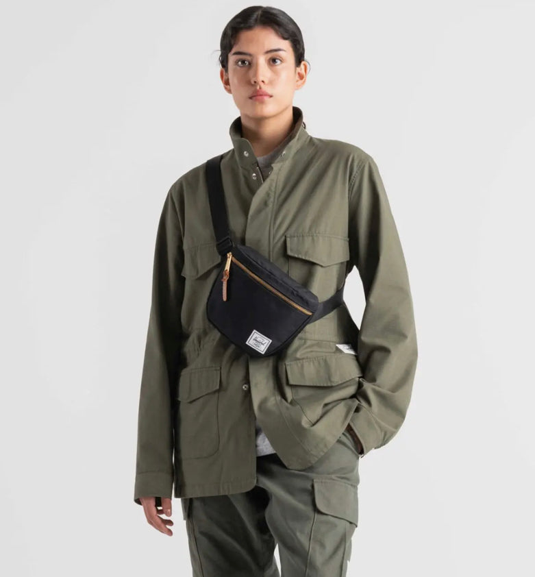 HERSCHEL SETTLEMENT HIP PACK