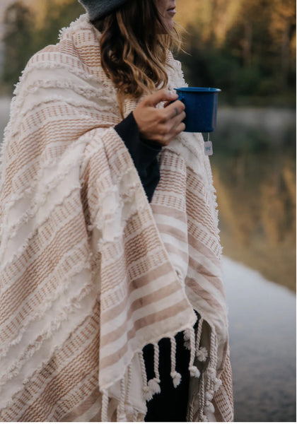 TOFINO THE OPHELIA | Fleece Throw