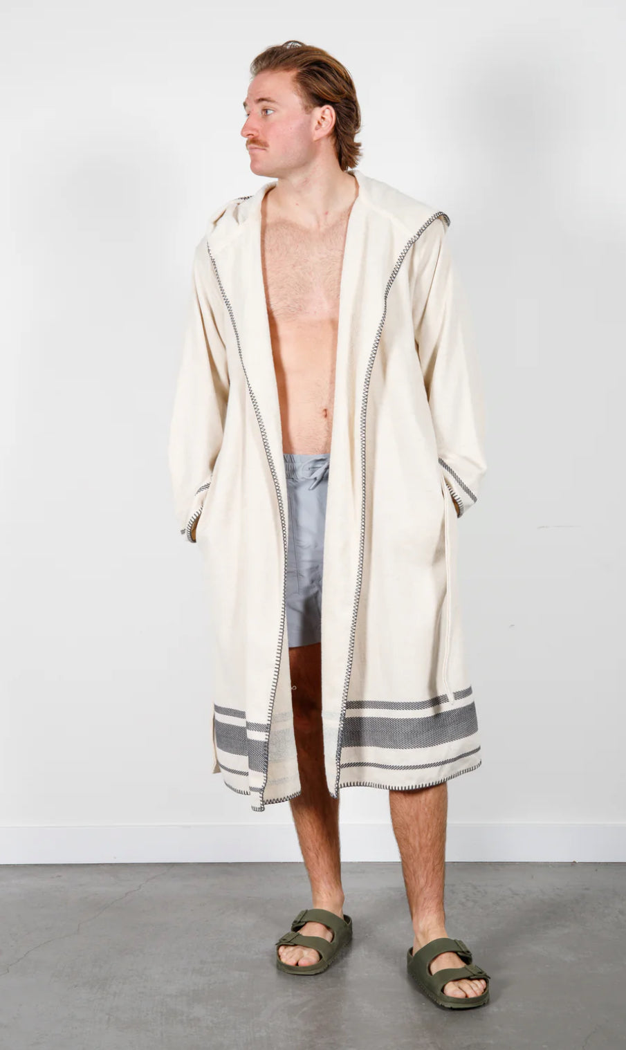 TOFINO THE HAWTHORNE SERIES | UNISEX-Hooded Terry Robe