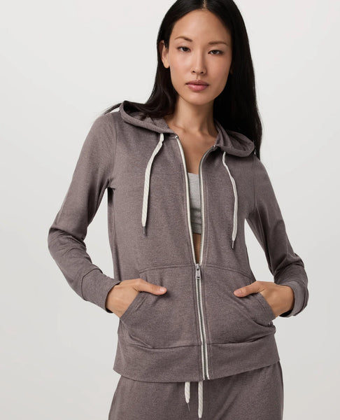 VUORI Halo Performance Hoodie 2.0
Women's DreamKnit™ Hoodie