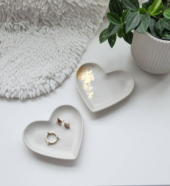 PLANT ‘ER HERE Heart Tray