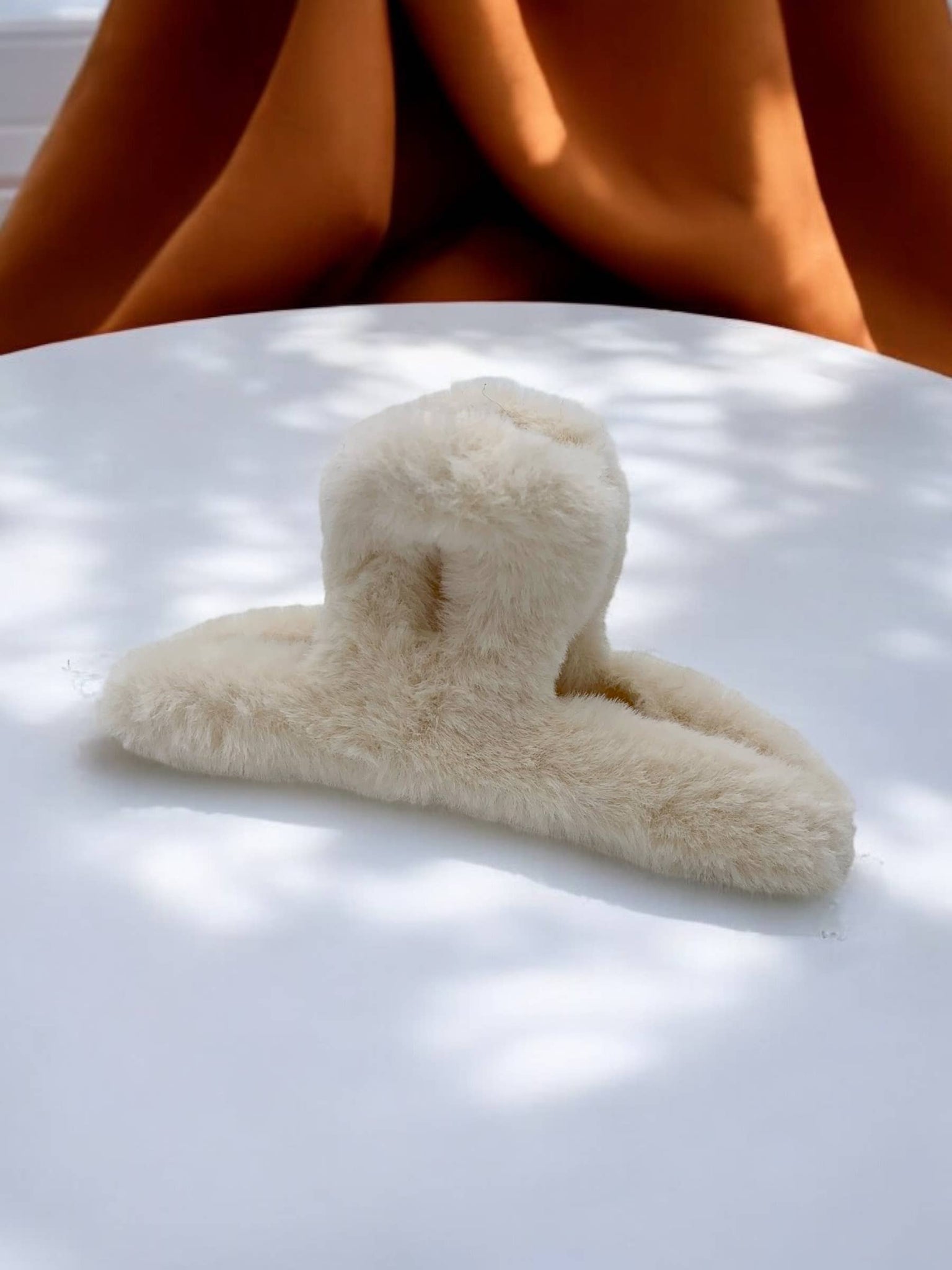 YH12 faux fur hair clip