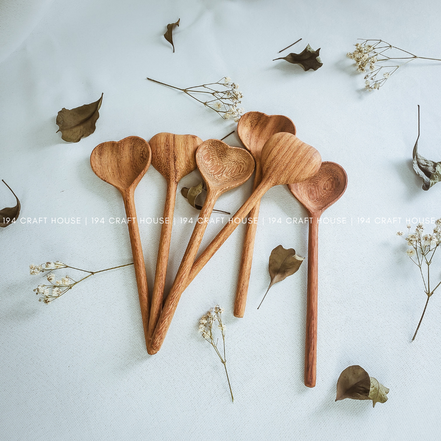 XOXO Engraved ELORA Wooden Heart Spoon - Home Decor & Gifts