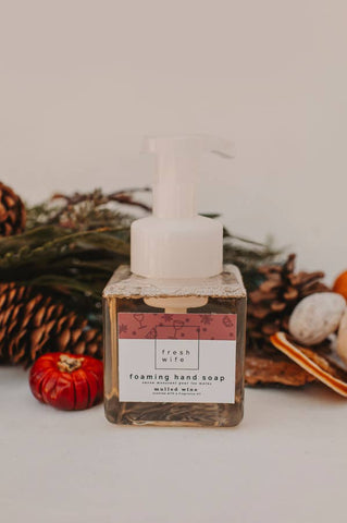 The fresh wife Mulled Wine Foaming Soap