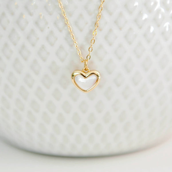 OH SO LOVELY Aisha Mother of Pearl Heart Necklace 