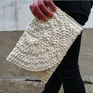 Simple Straw Clutch Plain Small Clip Women's Purse