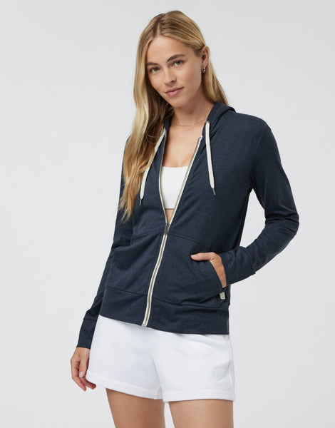 VUORI Halo Performance Hoodie 2.0
Women's DreamKnit™ Hoodie