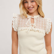 CONTRAST CROCHET KNIT TOP