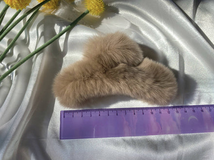 Lady June Plush French Hair Claw, Fluffy Hair Clips, Fuzzy Hair Clips
