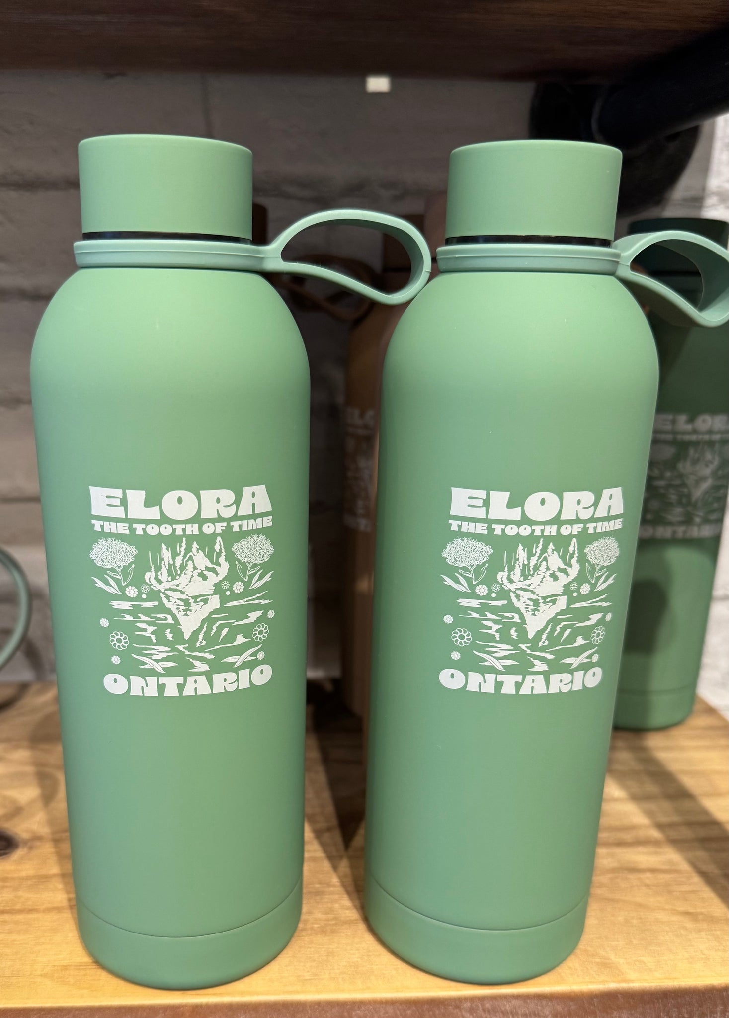 A&F YOGI 17oz LOOP LID BOTTLE -SOFT RUBBER TOUCH