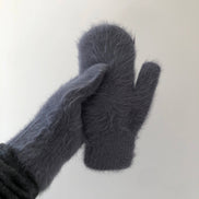 BILLY BAMBOO FLUFFY ANGORA MITTENS - neutral