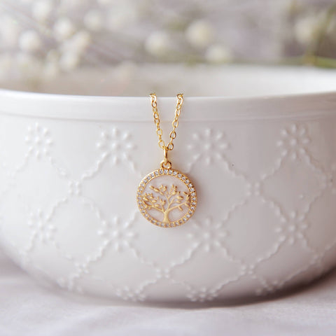OH SO LOVELY Tree of life necklace