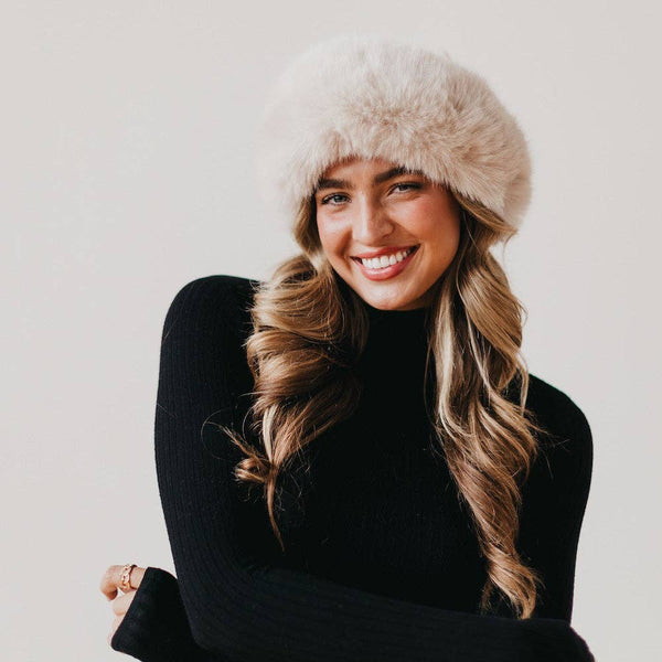 PRETTY SIMPLE Noelle Faux Fur Hat