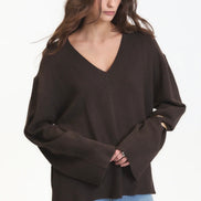 DELUC ASCLEPIAS V NECK SWEATER