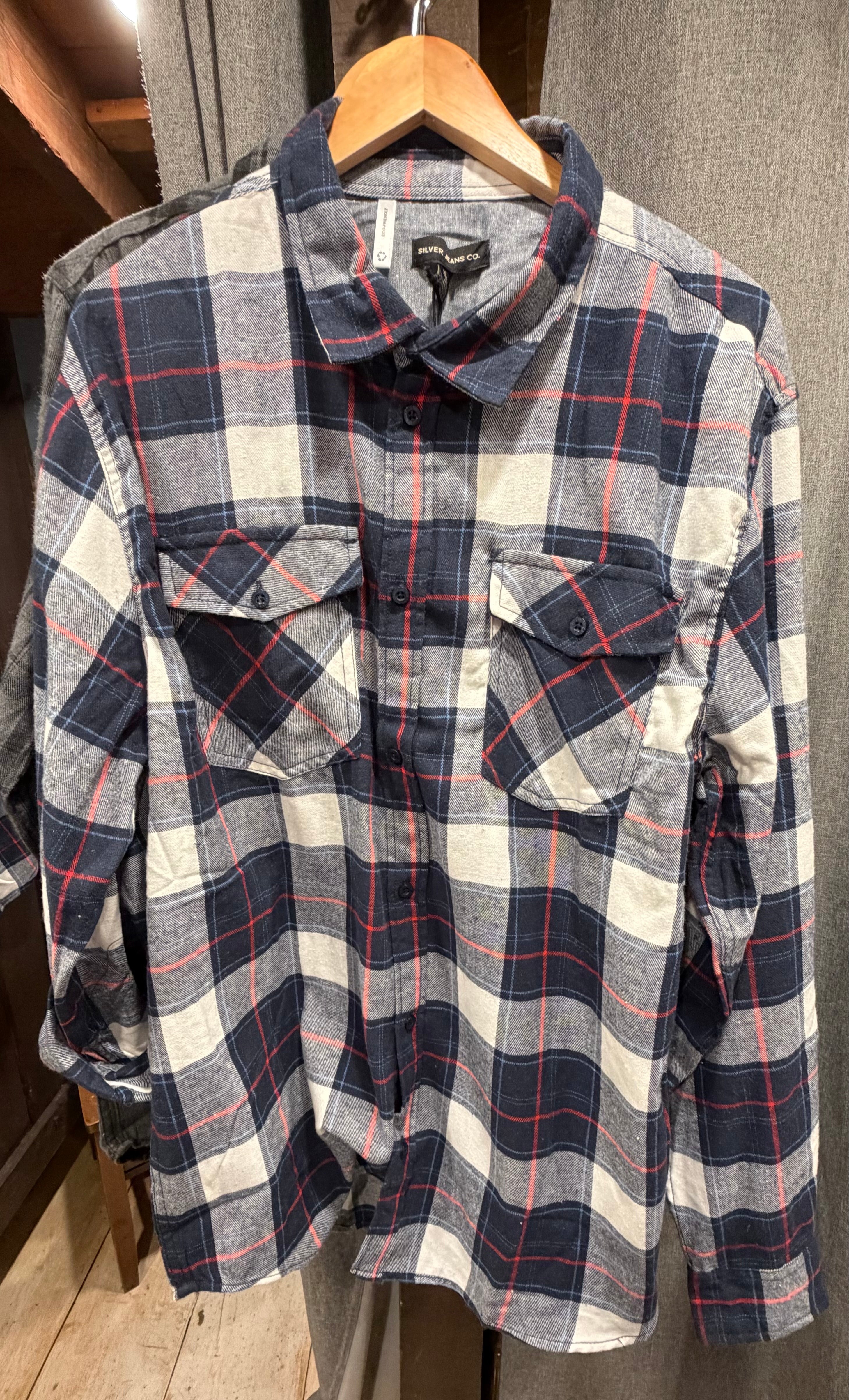 SILVER PLAID BUTTON DOWN SHIRT