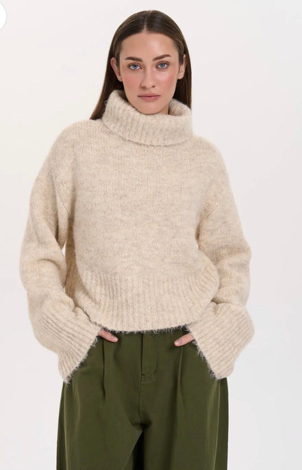 24 COLOURS MOCK NECK SWEATER