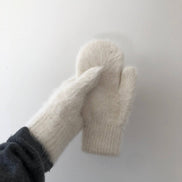 BILLY BAMBOO FLUFFY ANGORA MITTENS - neutral