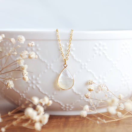 Oh So Lovely NADIA, Stunning Mother of pearl Charm Necklace