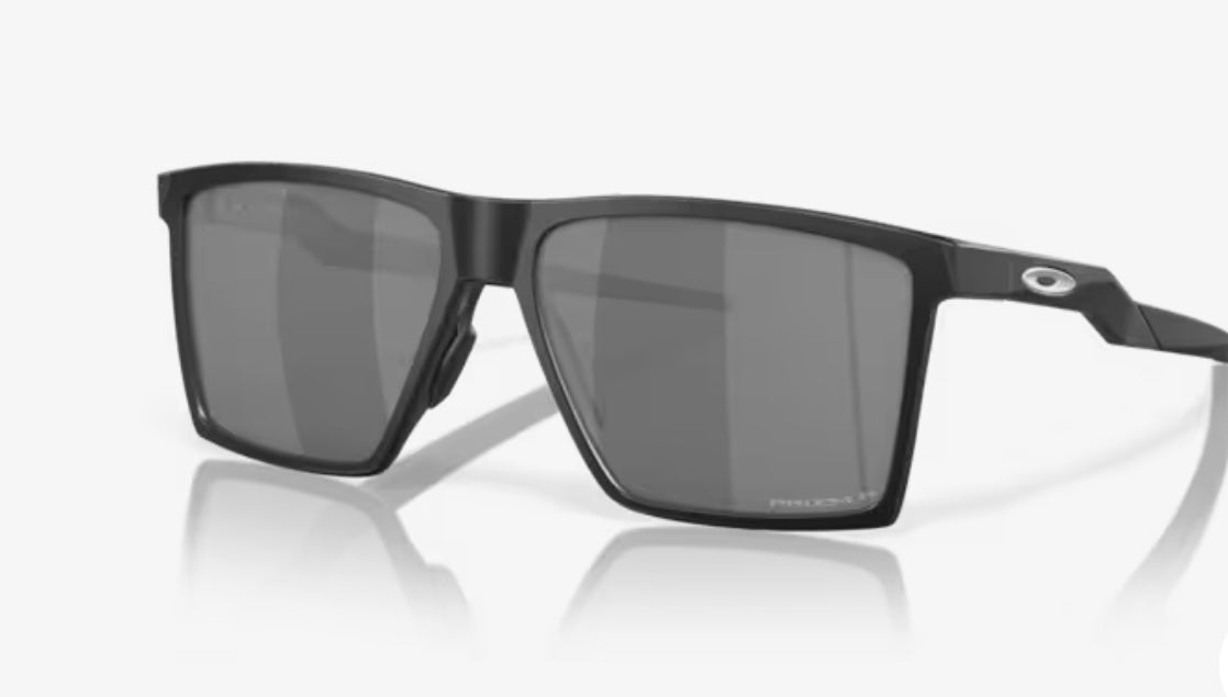 OAKLEY FUTURITY SUN SUNGLASSES 0009482
