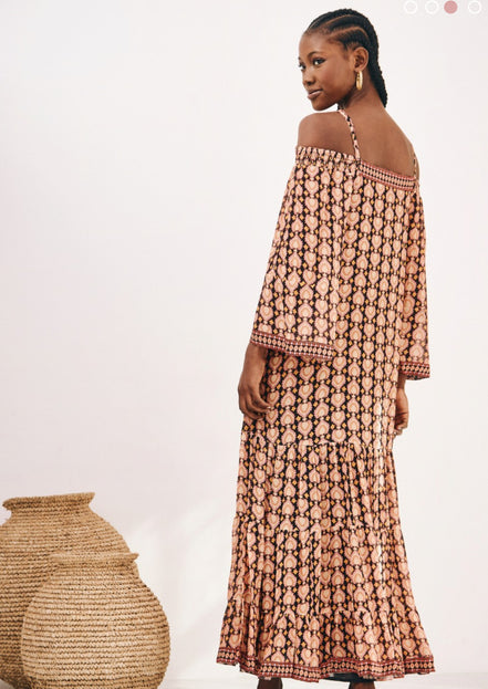 NKN LONG PRINTED DRESS OFF
SHOULDERS