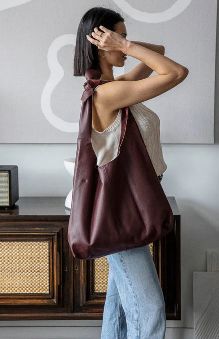 RISA UPCYCLED LEATHER KNOT TOTE