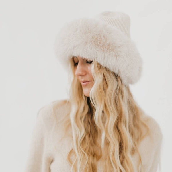 PRETTY SIMPLE Noelle Faux Fur Hat