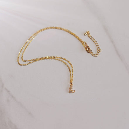 OH SO LOVELY CHERISH / Dainty Heart Charm Necklace