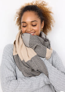 SOYA CONCEPT Ladies Woven Scarf