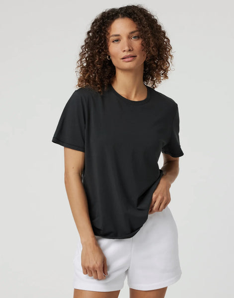 VUORI FEATHER TEE