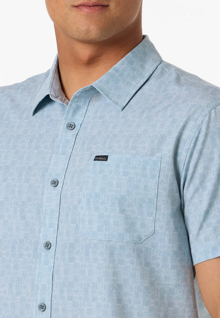 ONEILL TRVLR UPF STANDARD SS WOVEN SHIRT