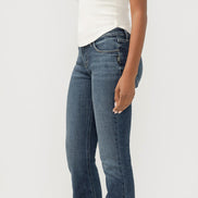 SILVER SUKI Mid Rise Slim Bootcut Luxe Stretch Jeans