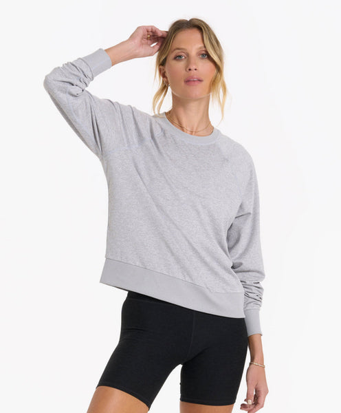 VUORI Long Sleeve Halo Crew
Women's DreamKnit™ Crew