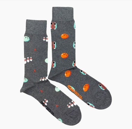 MEN’S FRIDAY TRAVEL ANIMALS, HOBBIES & MORE MISMATCHED SOCKS