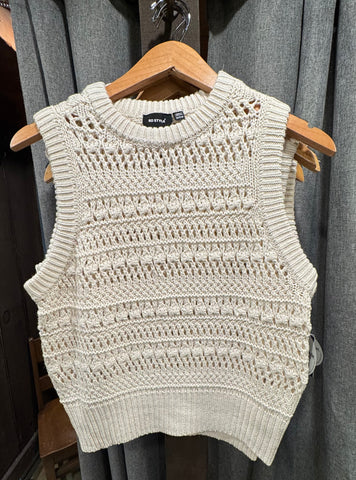 RD STYLE ABIGAIL SLEEVELESS CREW NECK PULL-OVER