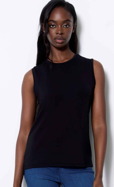 UP SLEEVELESS TOP