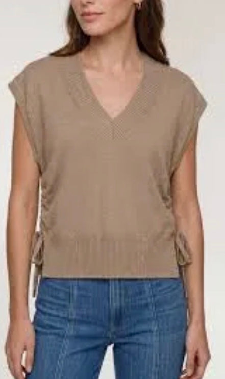 LIVERPOOL V-NECK DMAN POPOVER SWEATER WITH TIES