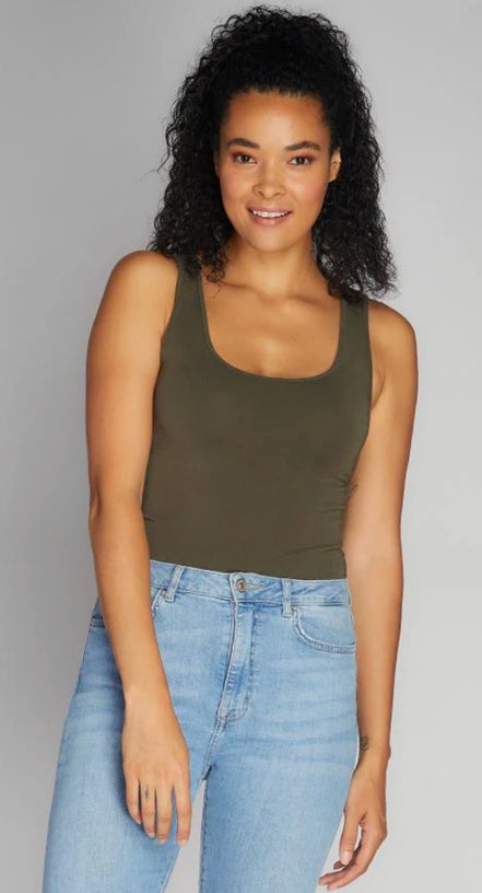 C'EST MOI BAMBOO SHORT TANK*