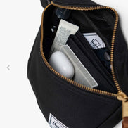 HERSCHEL SETTLEMENT HIP PACK