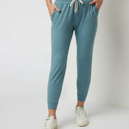 VUORI WOMEN’S PERFORMANCE JOGGER