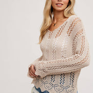 OPEN KNIT V-NECK PULLOVER - Scalloped Hem