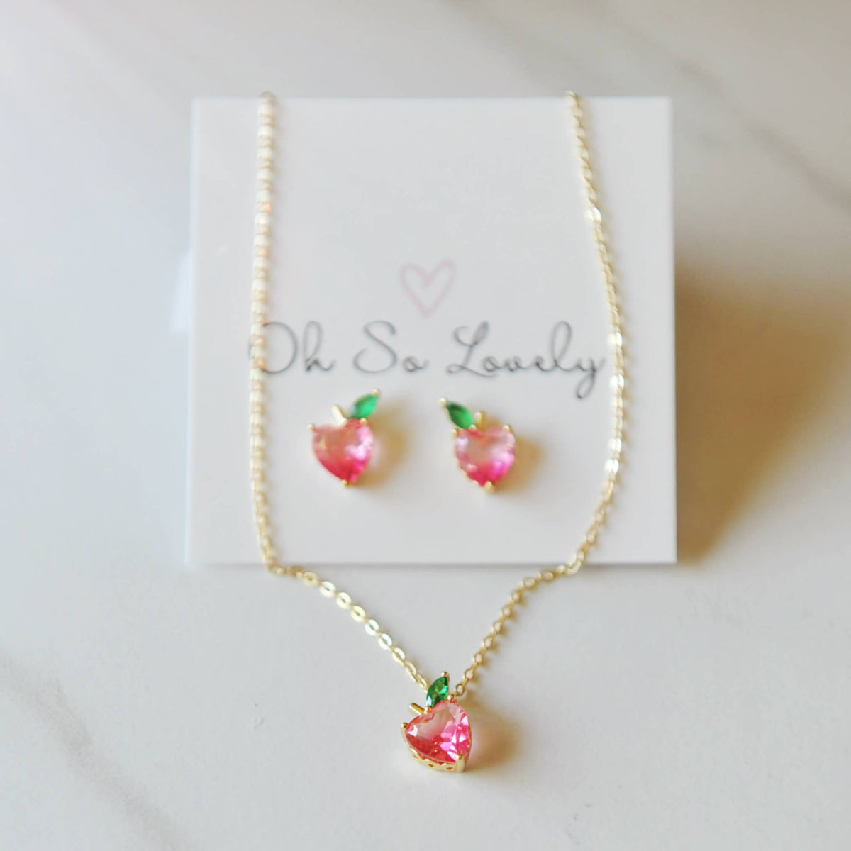 Oh So Lovely Peach Necklace 
