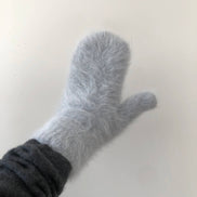 BILLY BAMBOO FLUFFY ANGORA MITTENS - neutral