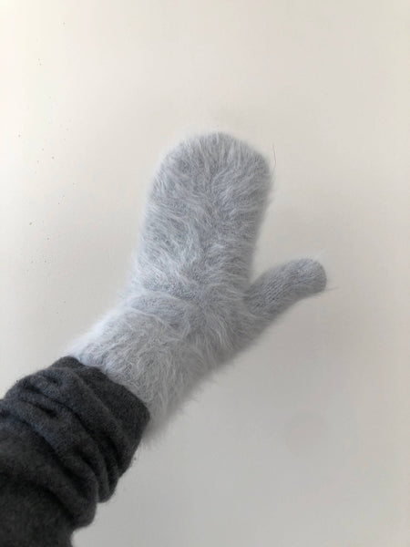 BILLY BAMBOO FLUFFY ANGORA MITTENS - neutral