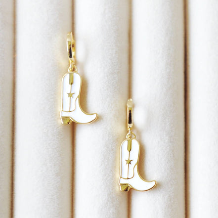 OH SO LOVELY Kataleya Cowboy Boot Necklace 