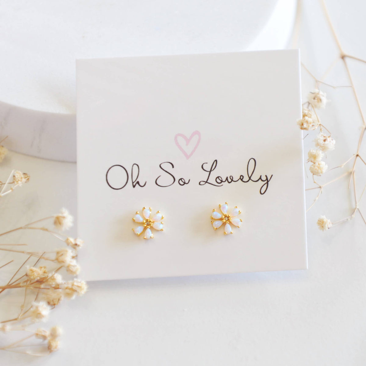 OH SO LOVELY Lou Opal Daisy Stud Earrings 