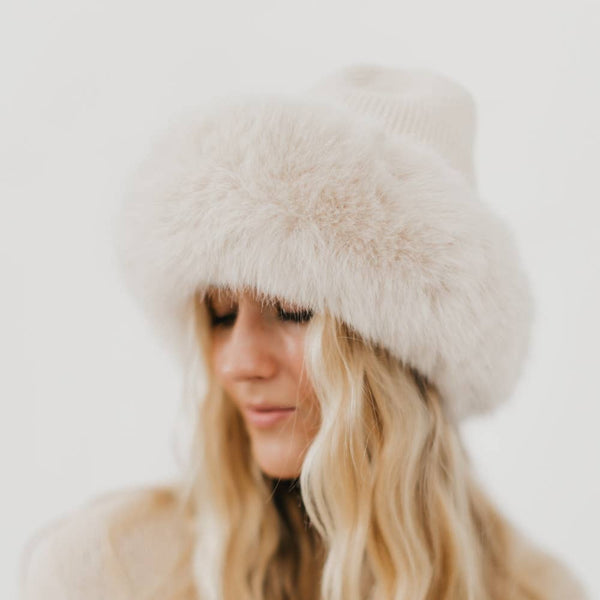 PRETTY SIMPLE Noelle Faux Fur Hat