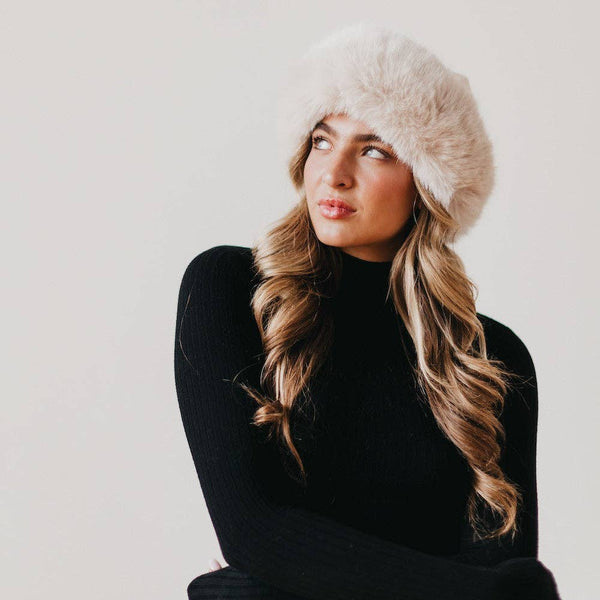 PRETTY SIMPLE Noelle Faux Fur Hat