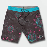 VOLCOM STAR SHIELDS FEATURED ARTIST STONEYS TRUNKS