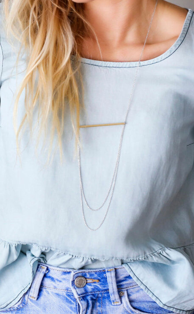 FAB 2-TONE DRAP BAR NECKLACE