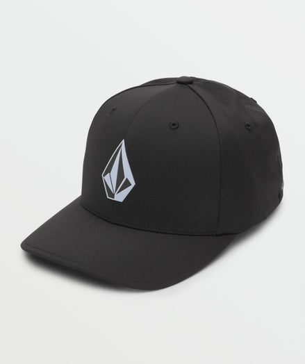 VOLCOM STONE TECH FLEXIFIT DELTA HAT